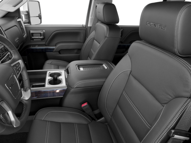 2017 GMC Sierra 2500 HD Crew Cab Standard Box 4-Wheel Drive Denali