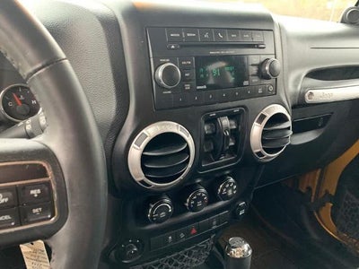 2014 Jeep Wrangler Unlimited 4WD 4dr Sahara