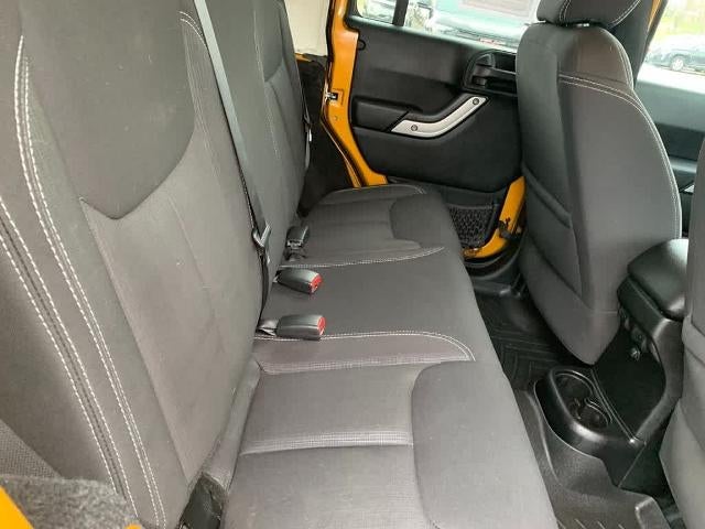 2014 Jeep Wrangler Unlimited 4WD 4dr Sahara