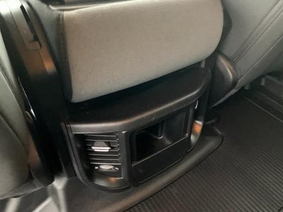 2020 RAM 1500 Big Horn 4x4 Crew Cab 5'7" Box