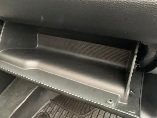 2022 RAM 1500 Big Horn 4x4 Crew Cab 5'7" Box