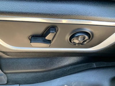 2021 RAM 1500 Laramie 4x4 Crew Cab 5'7" Box