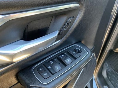 2021 RAM 1500 Laramie 4x4 Crew Cab 5'7" Box