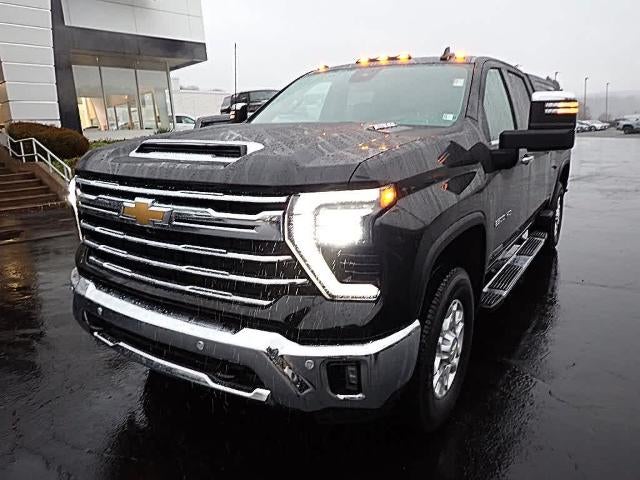 2024 Chevrolet Silverado 2500 HD Crew Cab Standard Box 4-Wheel Drive LTZ