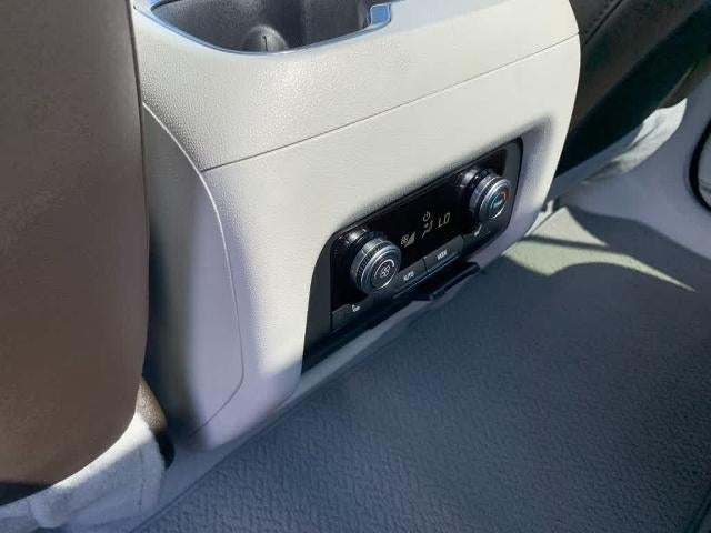 2025 GMC Acadia AWD Denali