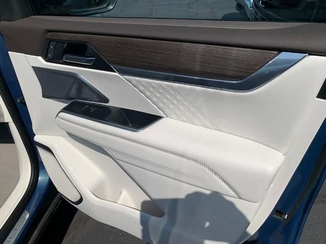 2025 GMC Acadia AWD Denali