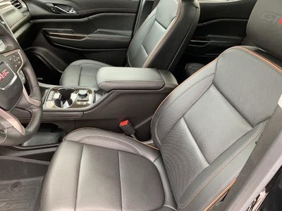 2023 GMC Acadia AWD AT4