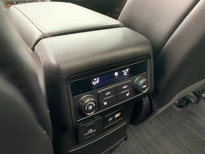 2023 GMC Acadia AWD AT4