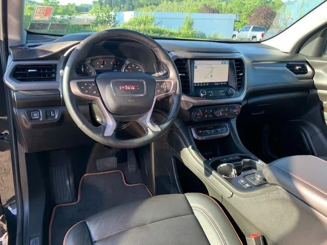 2023 GMC Acadia AWD AT4