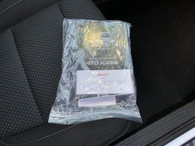 2023 GMC Acadia AWD SLE