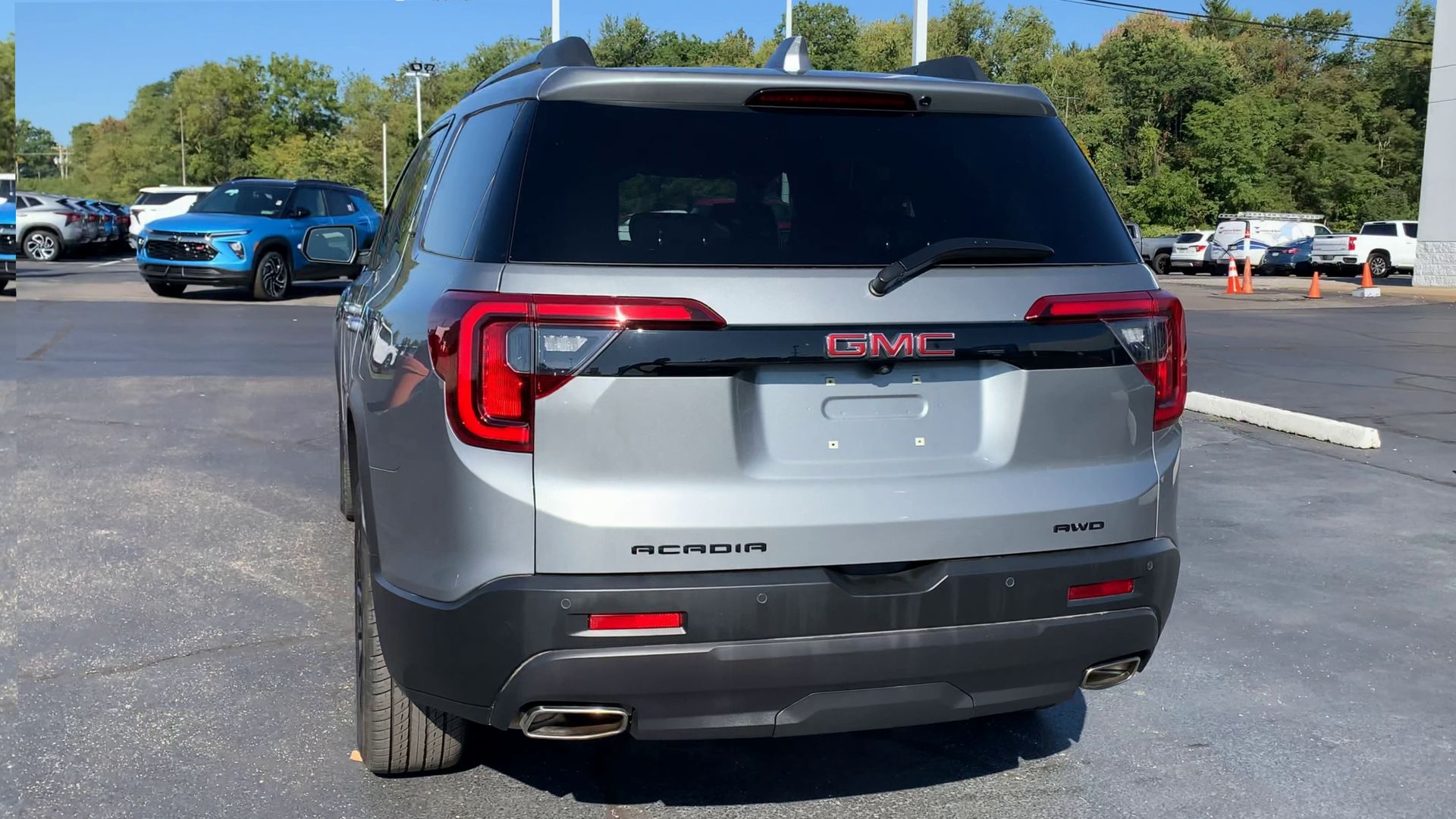 2023 GMC Acadia AWD SLE