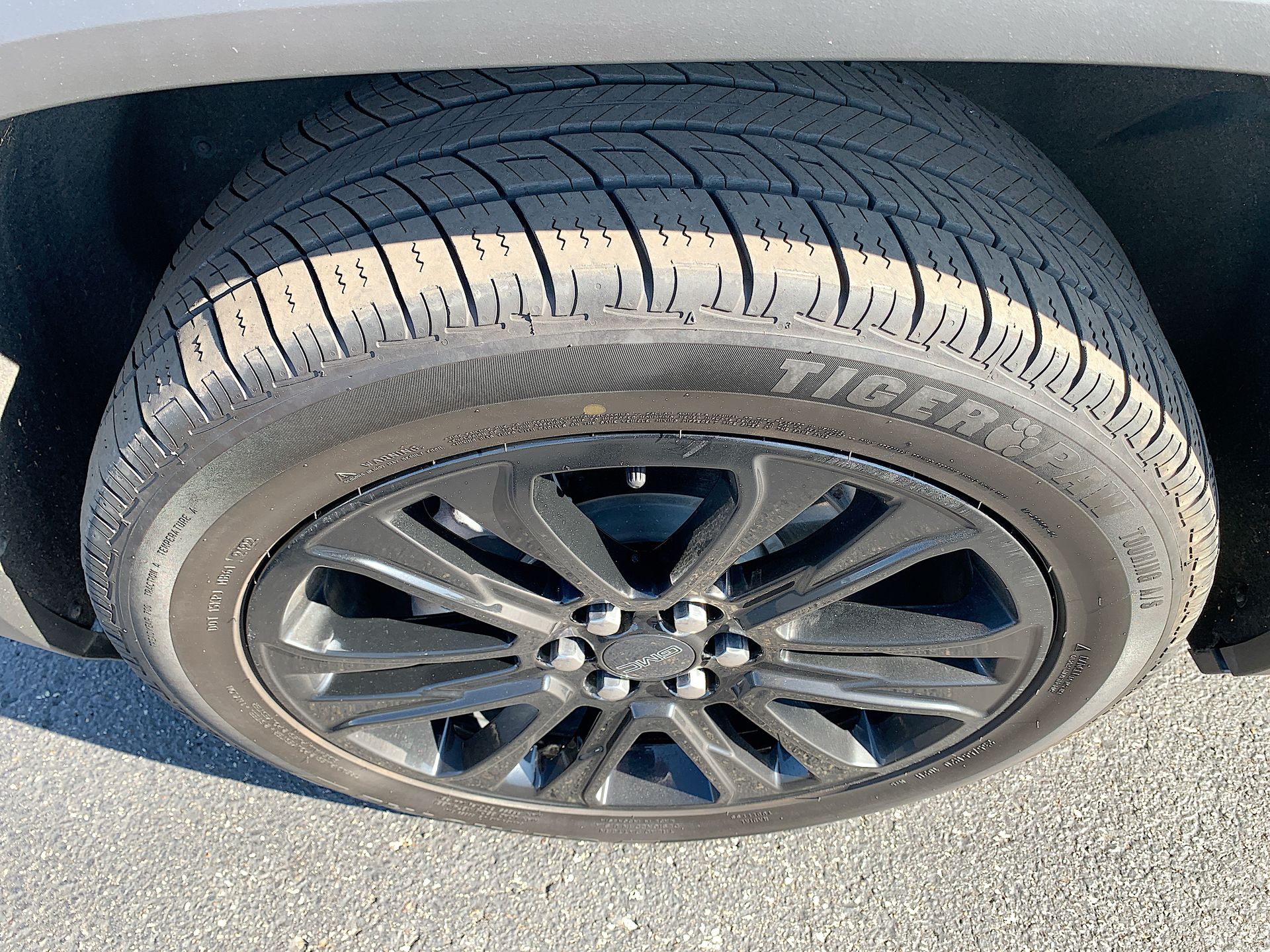 2023 GMC Acadia AWD SLE