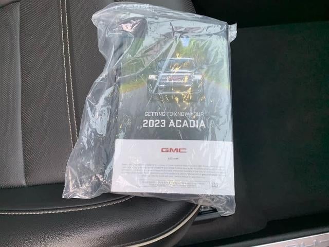 2023 GMC Acadia AWD Denali