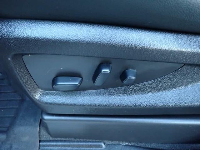 2019 GMC Yukon XL 4WD 4dr SLT