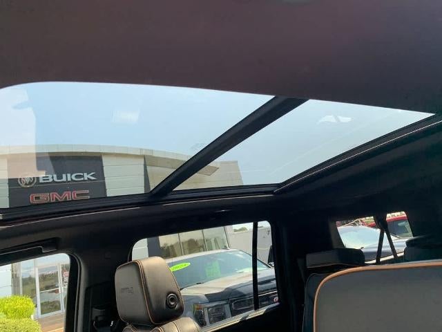 2023 GMC Yukon XL 4WD 4dr AT4
