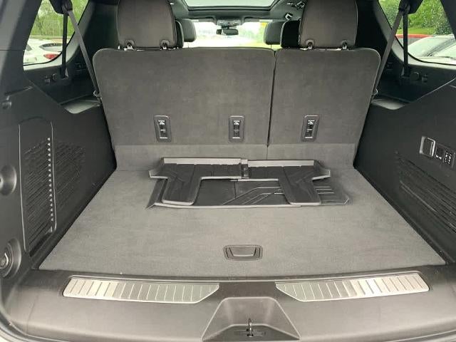 2023 Chevrolet Suburban 4WD Z71