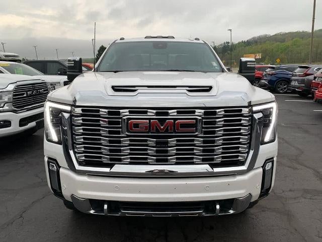 2024 GMC Sierra 2500 HD Crew Cab Standard Box 4-Wheel Drive Denali