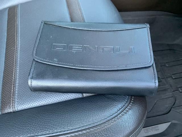 2022 GMC Sierra 2500 HD Crew Cab Long Box 4-Wheel Drive Denali