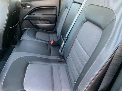 2022 GMC Canyon Crew Cab Short Box 4-Wheel Drive AT4 w/Cloth