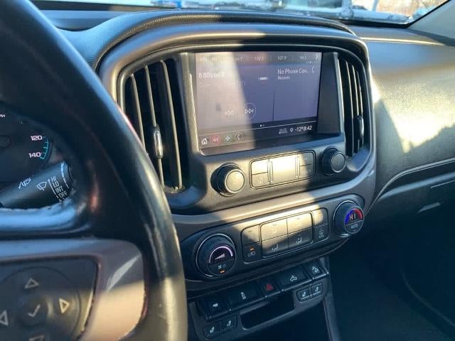 2022 GMC Canyon Crew Cab Short Box 4-Wheel Drive AT4 w/Cloth