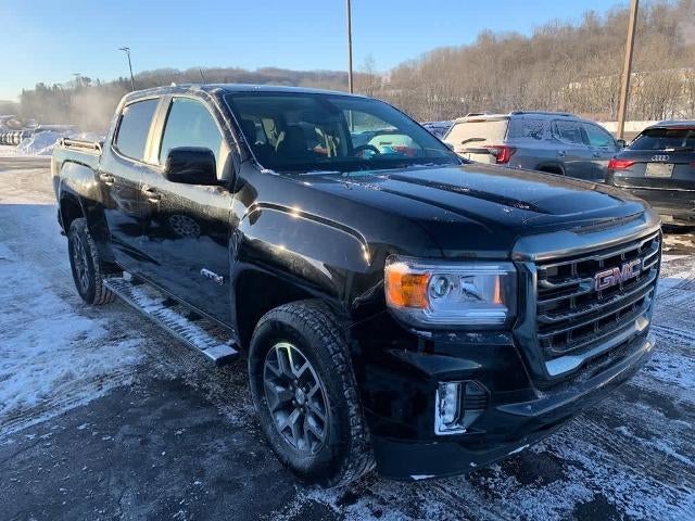 2022 GMC Canyon Crew Cab Short Box 4-Wheel Drive AT4 w/Cloth
