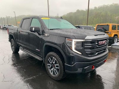 2022 GMC Sierra 1500 Crew Cab Short Box 4-Wheel Drive AT4