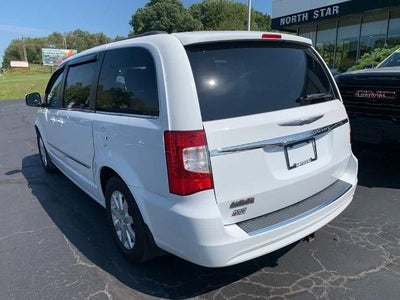 2013 Chrysler Town & Country 4dr Wgn Touring
