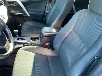 2018 Toyota RAV4 LE AWD (Natl)