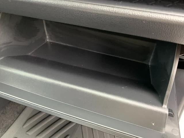 2025 Toyota RAV4 LE AWD (Natl)