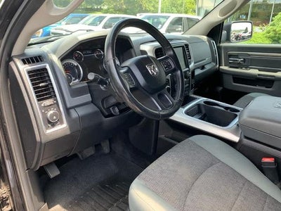 2016 RAM 1500 4WD Crew Cab 5.7 Ft Box Big Horn