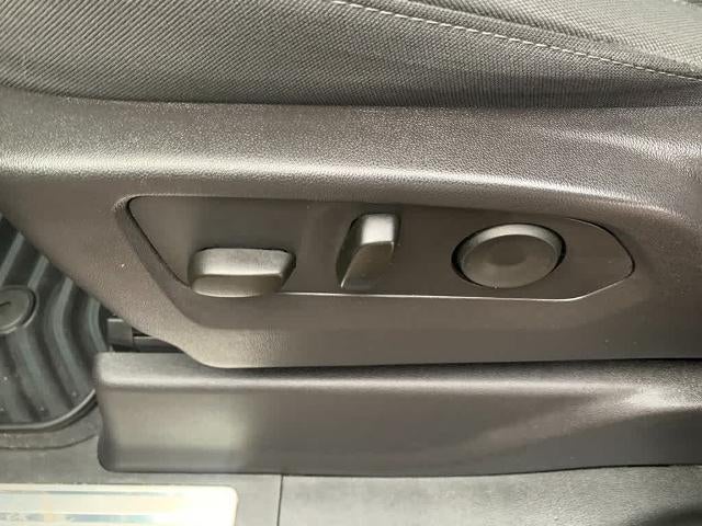 2024 Chevrolet Silverado 1500 Crew Cab Short Box 4-Wheel Drive LT 2FL