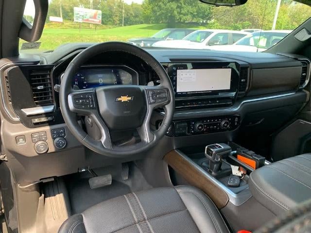 2024 Chevrolet Silverado 1500 Crew Cab Short Box 4-Wheel Drive High Country