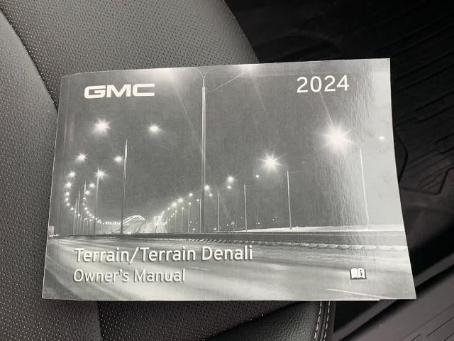 2024 GMC Terrain AWD 4dr SLT