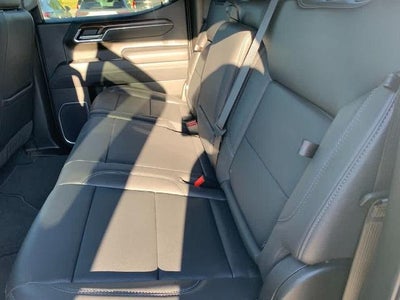 2025 GMC Sierra 1500 Crew Cab Short Box 4-Wheel Drive SLT