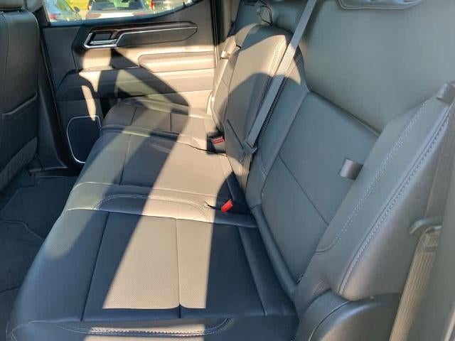2025 GMC Sierra 1500 Crew Cab Short Box 4-Wheel Drive SLT