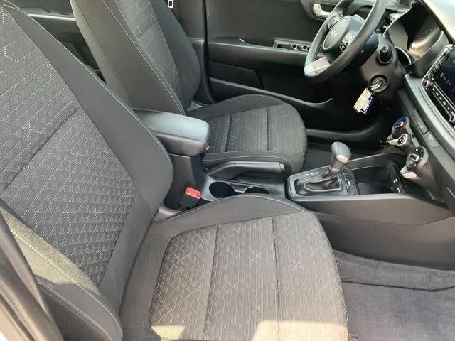 2022 Kia Rio S IVT
