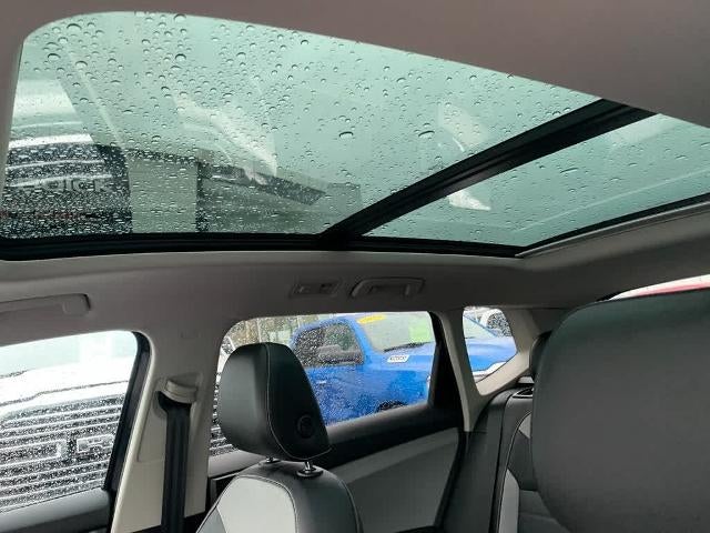 2023 Volkswagen Taos SEL 4MOTION *Ltd Avail*