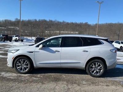 2023 Buick Enclave Essence AWD
