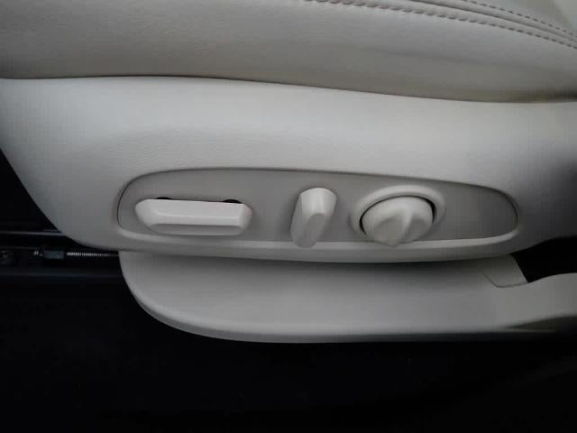 2023 Buick Enclave Essence AWD