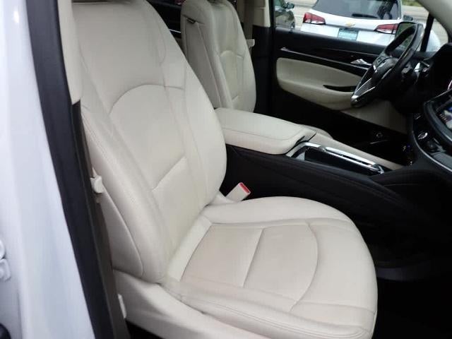 2023 Buick Enclave Essence AWD