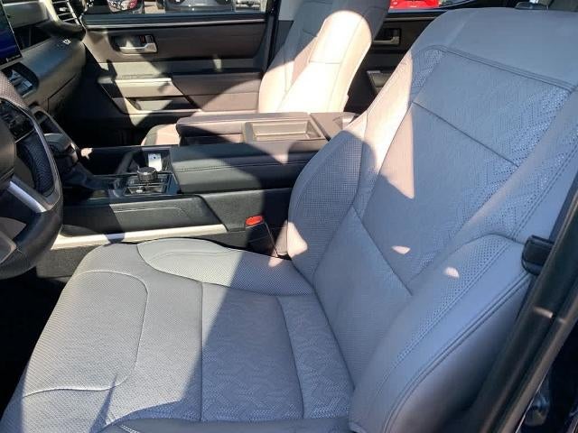 2024 Toyota Tundra 4WD SR5 CrewMax 6.5' Bed (Natl)