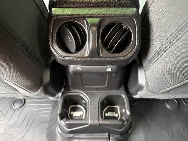 2021 Jeep Wrangler Unlimited Unlimited Islander 4x4 *Ltd Avail*