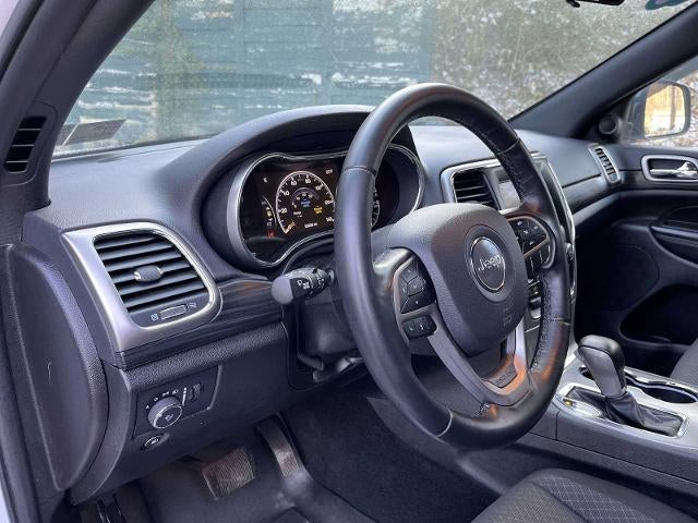 2020 Jeep Grand Cherokee Laredo 4x4