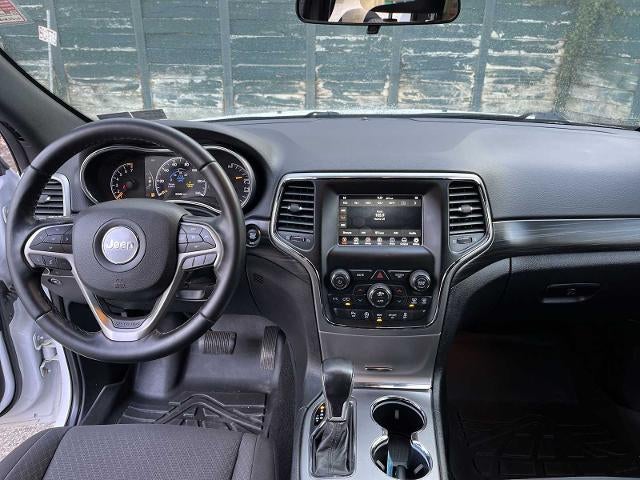 2020 Jeep Grand Cherokee Laredo 4x4