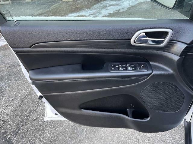 2020 Jeep Grand Cherokee Laredo 4x4