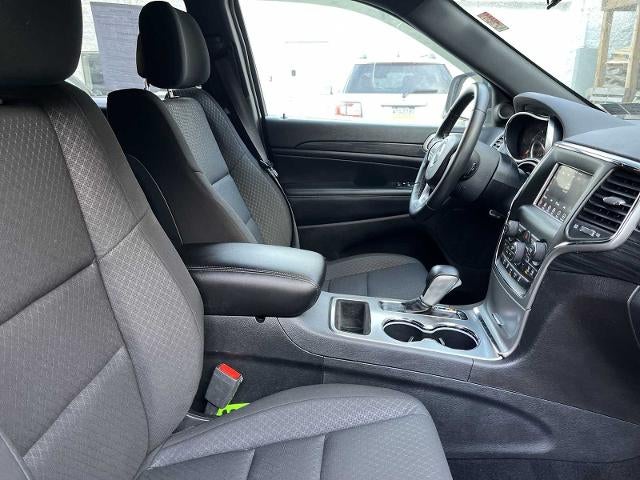 2020 Jeep Grand Cherokee Laredo 4x4