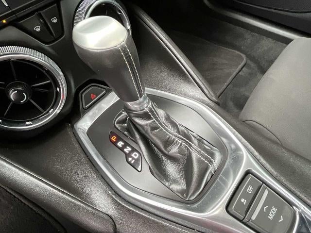 2016 Chevrolet Camaro 2dr Coupe 1LT