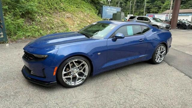 2019 Chevrolet Camaro 2dr Coupe 1LT