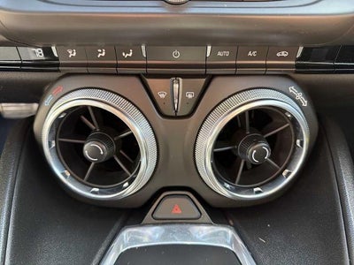 2018 Chevrolet Camaro 2dr Coupe 1LT