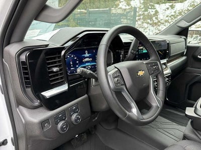 2023 Chevrolet Silverado 1500 Double Cab Standard Box 4-Wheel Drive LT 1LT